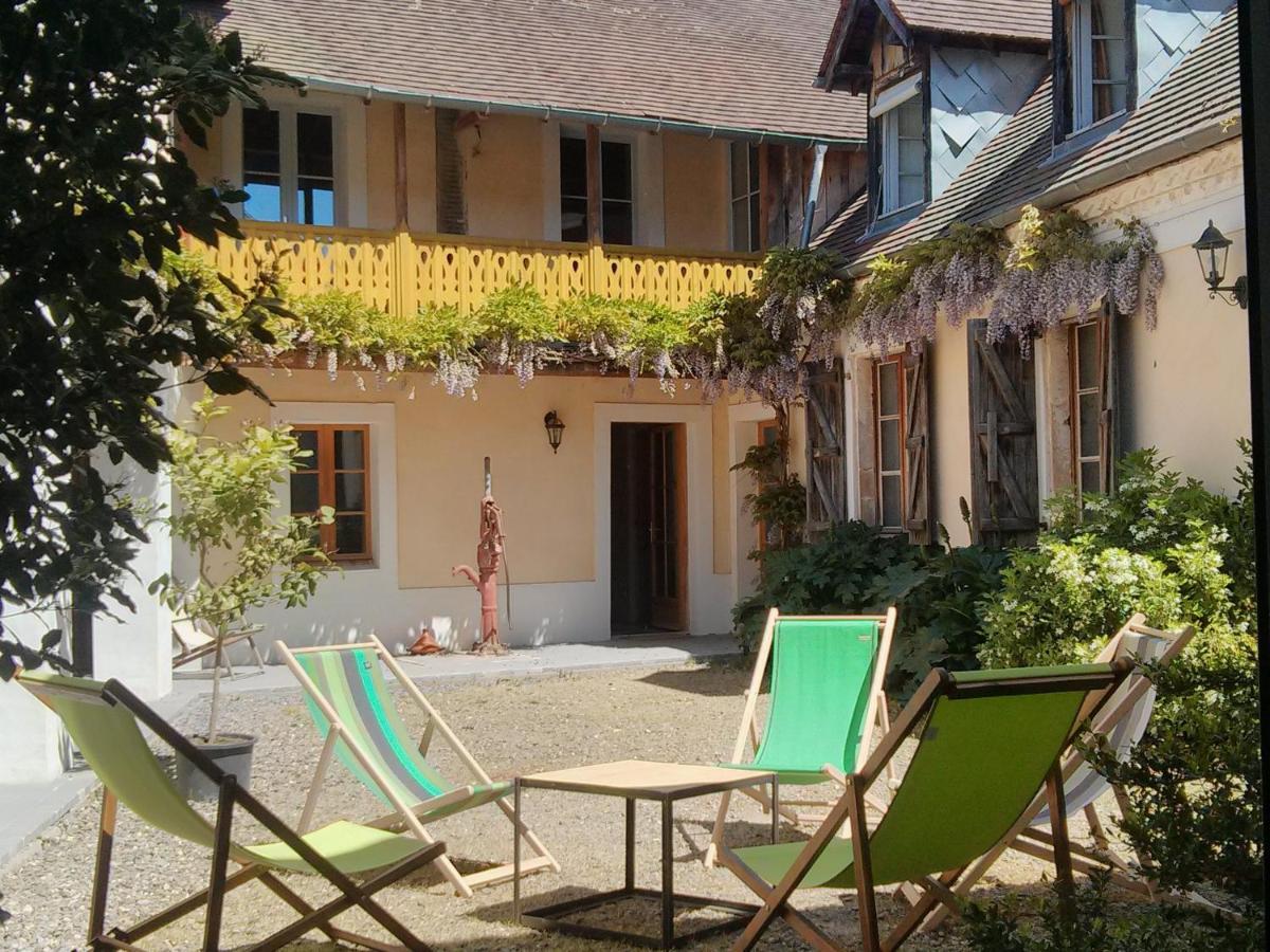 Garlin De L'Autre Cote Bed & Breakfast エクステリア 写真