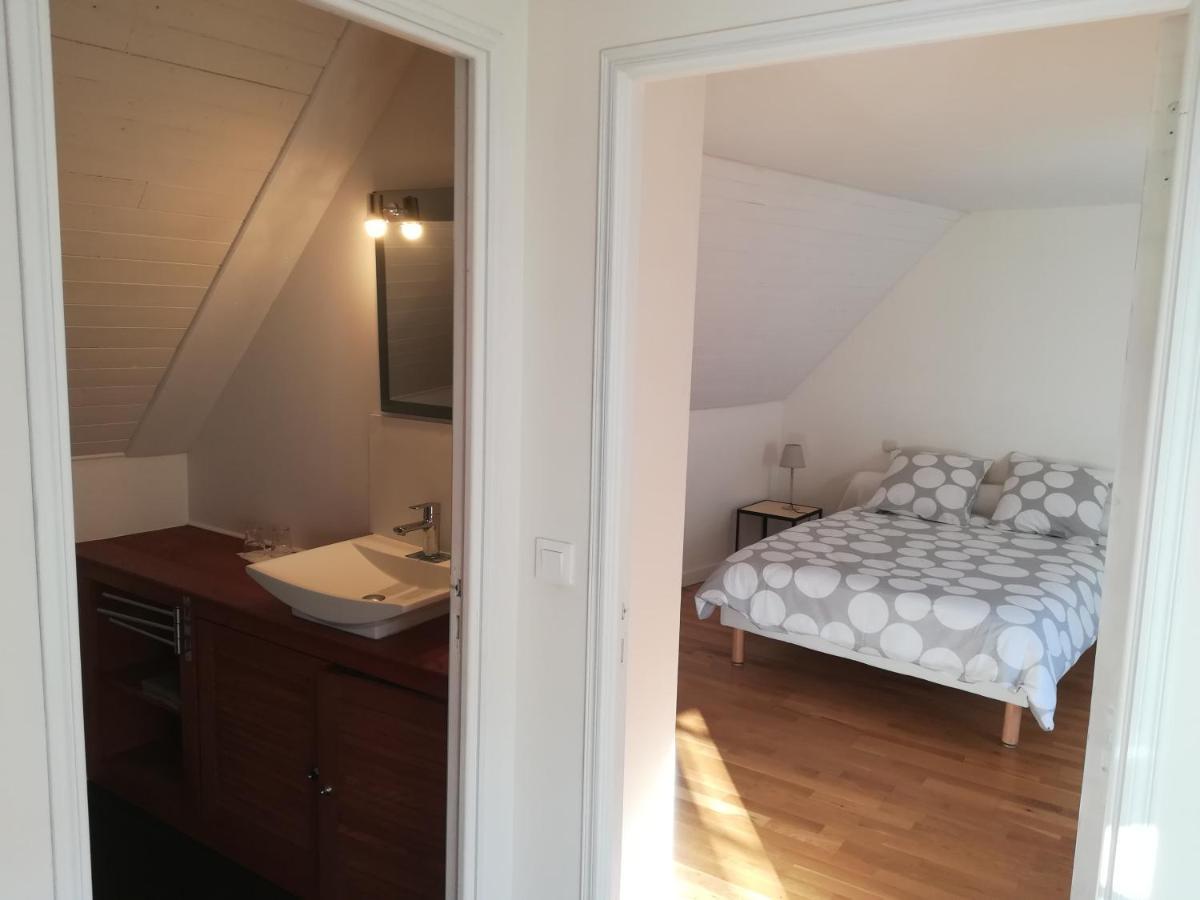 Garlin De L'Autre Cote Bed & Breakfast エクステリア 写真