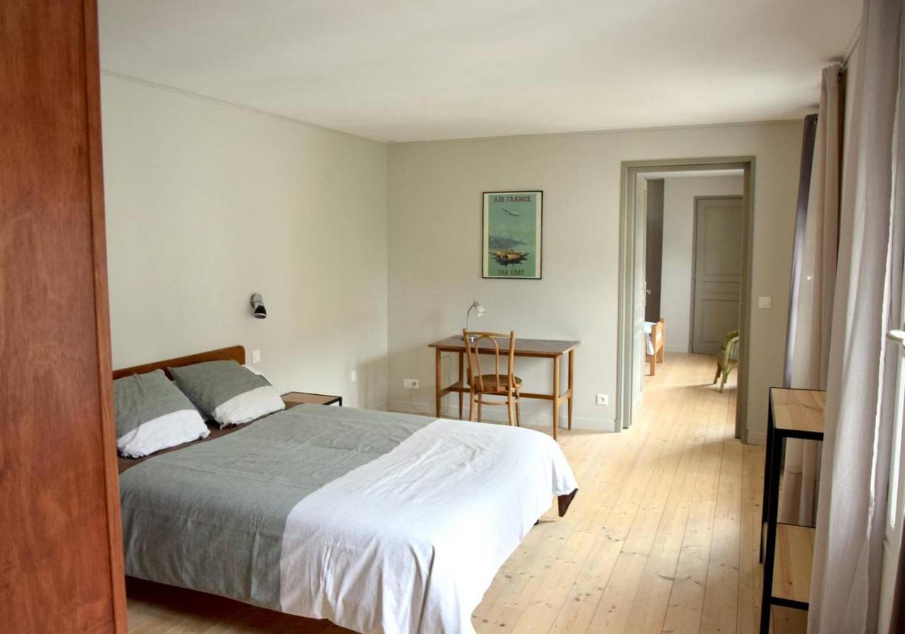 Garlin De L'Autre Cote Bed & Breakfast エクステリア 写真
