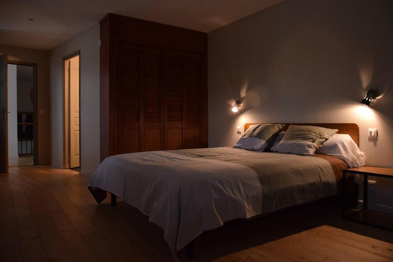 Garlin De L'Autre Cote Bed & Breakfast エクステリア 写真